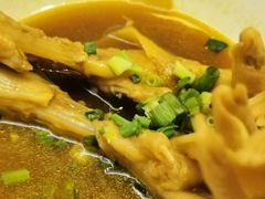 -佬钱湾仔(衣裳街店)
