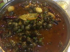 -虾弄弄海派小龙虾·牛羊蝎子火锅