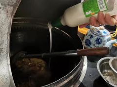 -地锅公社·现炒地锅鸡·地锅鱼·夜宵(罗锦路店)