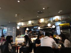 -POKEE VIA&Brunch·维娅(重庆来福士店)