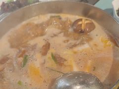 -四季喧黔味豆米火锅(万达广场店)