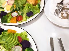 -丽莎沙拉轻食餐厅(国贸店)