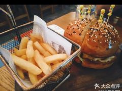 -FUTURE BAR(岭南天地店)