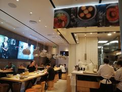 -俏凤凰(美林M·LIVE天地东座店)
