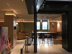 -星巴克臻选(上海中环广场2F店)