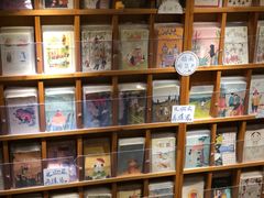 -猫的天空之城概念书店(杭州南宋御街店)