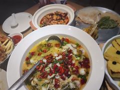 -宽鲜锅贴家常菜(永旺东部购物中心香港中路店)