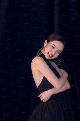 -onlygirl摄影美学馆高端定制(江滩店)