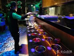 -耍哥串串香(香月湖店)