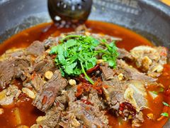 -大众跷脚牛肉馆·非遗传承单位(峨眉山店)