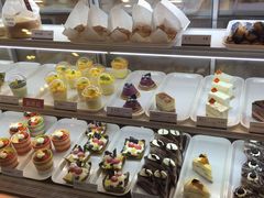 -樱花糕坊(凯德广场店)