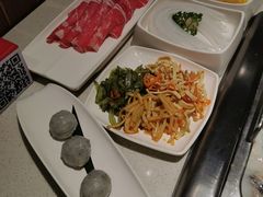 -海底捞火锅鲜切牛肉主题店(长寿路店)