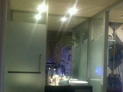 -喜鹊愉家酒店(郑州曼哈顿博览中心地铁站店)