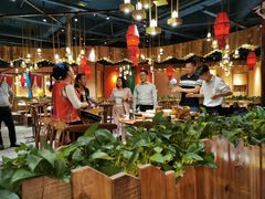 -老滇山寨•云南特色菜•地方菜•民族风情歌舞表演(金碧店)