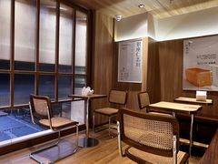 -银座仁志川·生吐司专门店(香港广场店)