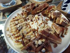 香蕉脆果仁华夫饼-西关84·History·Art·Cafe