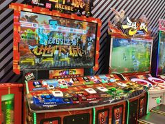 -反斗乐园π(龙华天虹店)