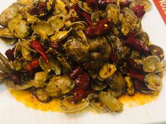 -扒虾小妹儿麻辣海鲜(宏图街店)