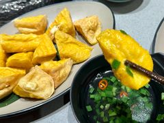 -四点金粥底火锅(沂州里店)