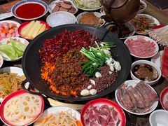 -沸炉重庆老火锅(军事博物馆店)