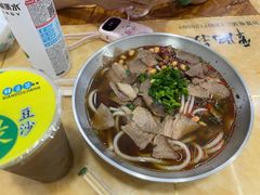 -覃肥叔桂林米粉(粮道街店)