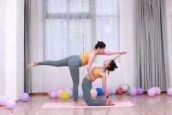 -亚太瑜伽普拉提学院