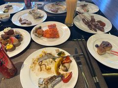 -大中华希尔顿酒店-念自助餐·嗨啤·小龙虾