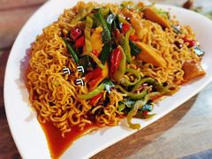 -一品江湖烧烤餐厅