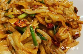 Sour Stir-fried Bok Choy with Dumpling Wrappers