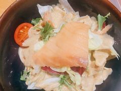 三文鱼蔬菜沙拉-斗牛士牛排(南京东路店)
