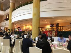 -深圳富苑皇冠假日套房酒店