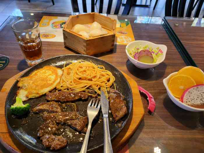 豪享来(西五店)-"我很久之前去过,印象中是那种自助的广式茶.