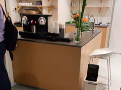 -上海静和门诊部