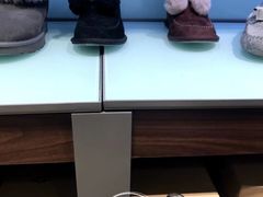 -UGG(燕莎奥特莱斯购物中心店)