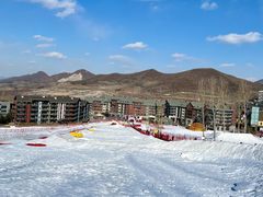 -中旅松花湖滑雪场
