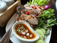 -Chom Cafe and Restaurant