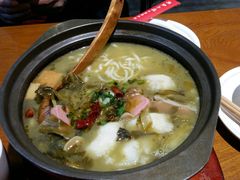 -周鱼小馆石锅酸菜鱼(活力汇店)