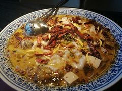 -桂二老坛酸菜鱼(三街两巷店)