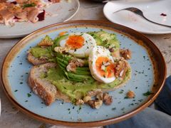 牛油果煮蛋吐司-RAC BAR(安福路店)