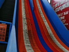 -反弹空间蹦床主题乐园