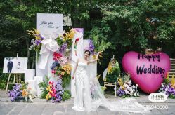 点击看大图 -拉瑞娜LaReine婚纱礼服高级定制