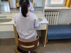 -大连何氏眼科医院