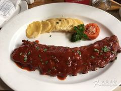 -Bamboo Bar & Grill Restaurant