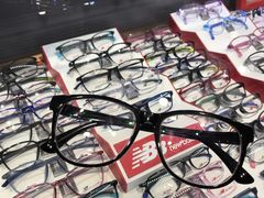 -宏宇眼镜蔡司依视路折扣店(兆佳眼镜城店)