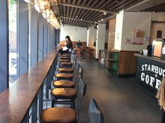 -星巴克(西藏路店)