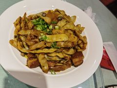 -陈家老院子·长春特色东北家宴(一匡街店)