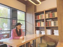 -星巴克(武汉欧利新天地店)