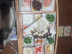 -芸南道·过桥米线(昆明老街旗舰店)