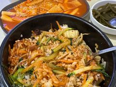 -拌来拌去石鍋拌飯(文鼎店)