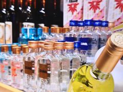 -雍容荟帝王蟹活龙虾展台自助(IFS黑金店)